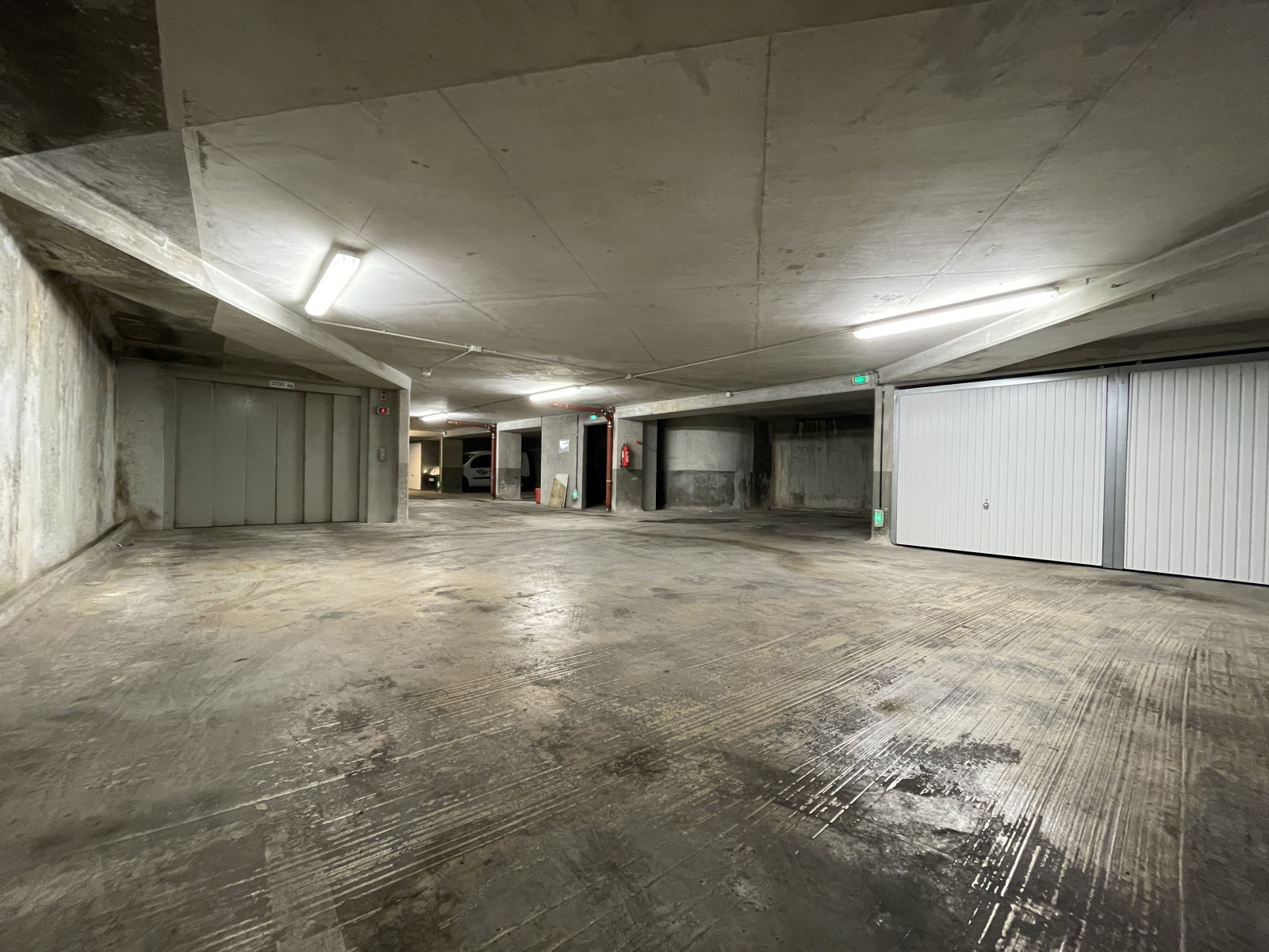 Image_5, Parking, Nice,
                                ref :1472